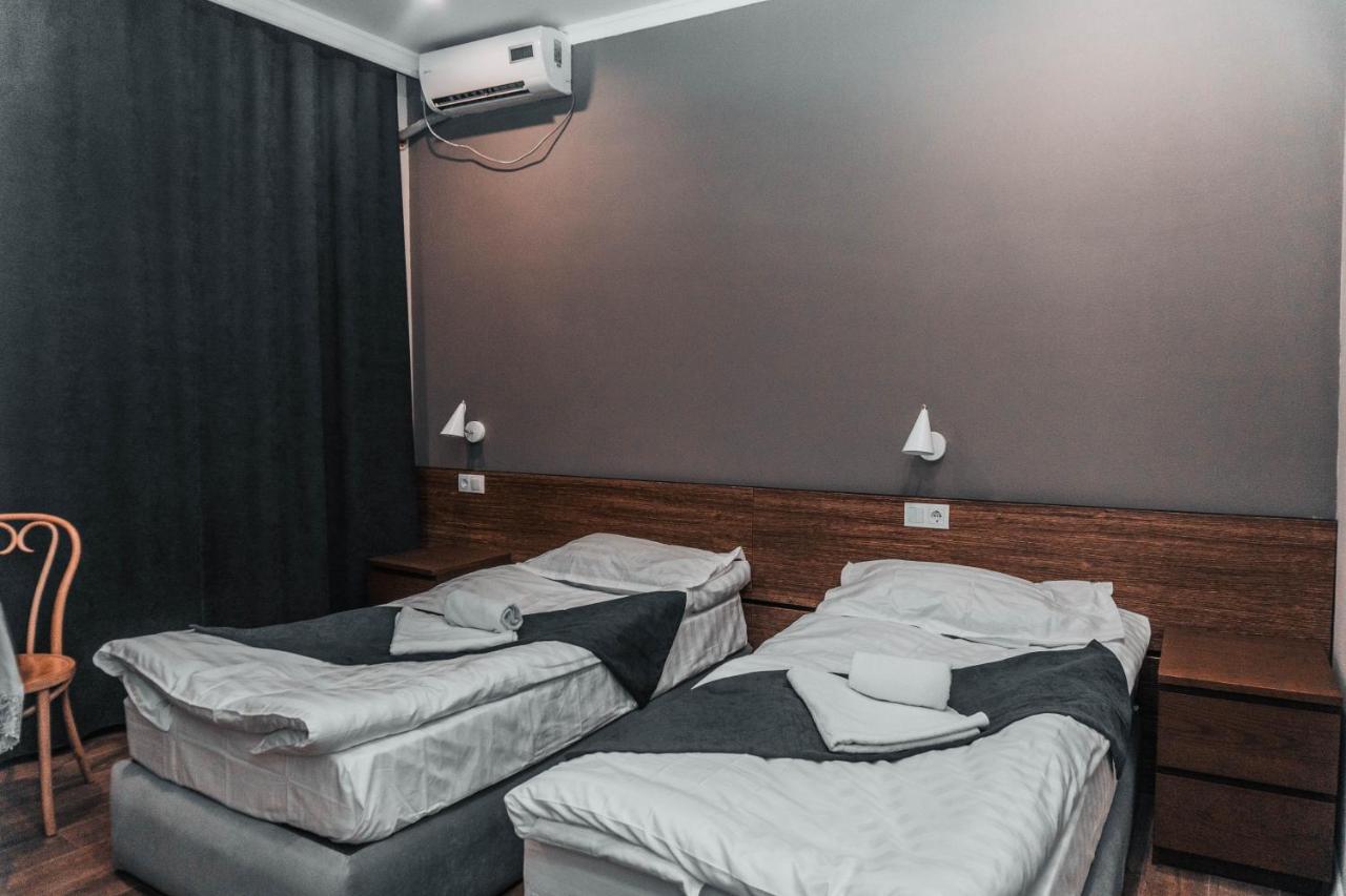 Жомарт Hotel Aktobe Exterior photo